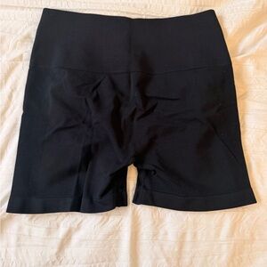 Amazon Black Women's High-Waist Seamless Bike Shorts